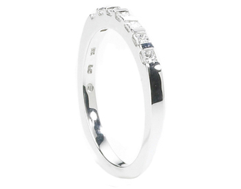 14K WHITE GOLD BAR SET PRINCESS DIAMOND BAND 