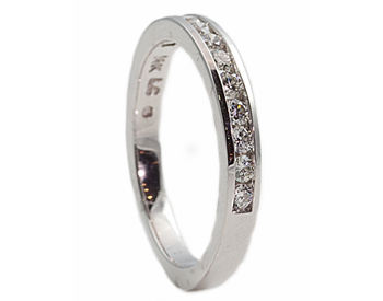 14K WHITE GOLD CHANNEL SET ROUND DIAMOND BAND