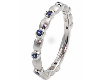 14K WHITE GOLD BEZEL SET ROUND SAPPHIRE STACK BAND 