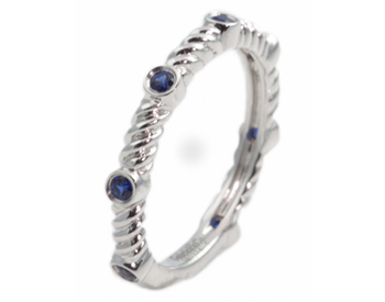 14K WHITE GOLD ROPE DESIGN AND BEZEL SET ROUND SAPPHIRE STACK BAND 